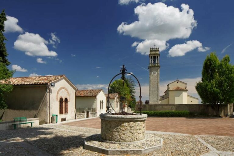 Ex Eremo Camaldolese di San Benedetto Ex Eremo Camaldolese di San Benedetto